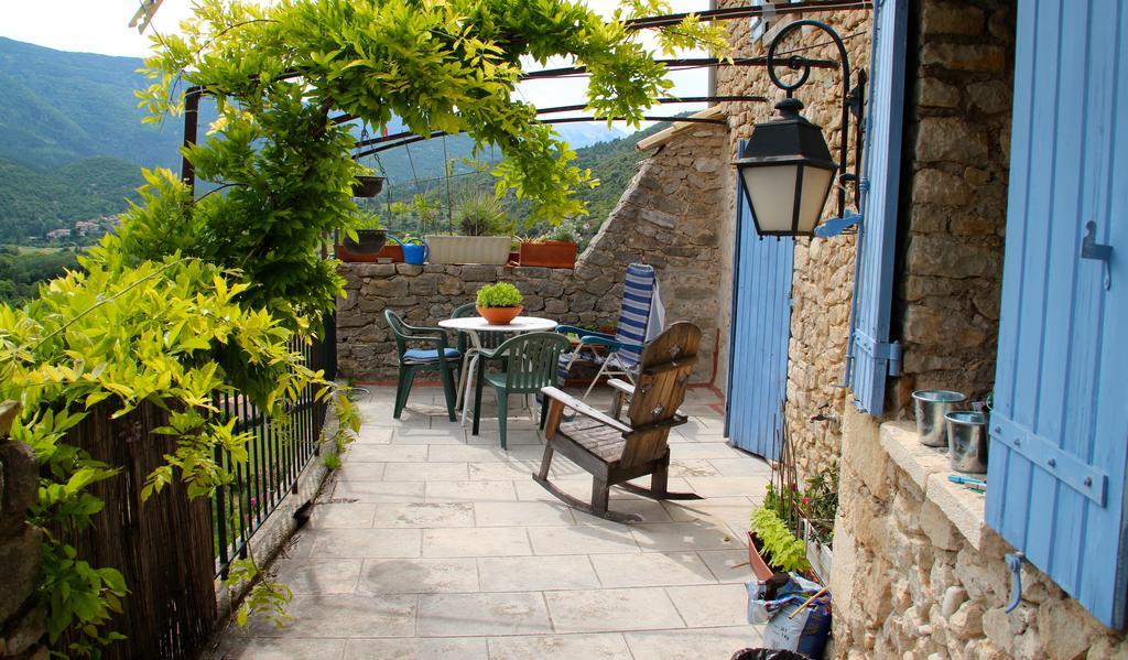 Chambres D'Hotes De L'Abbaye Montbrun-les-Bains Exterior foto