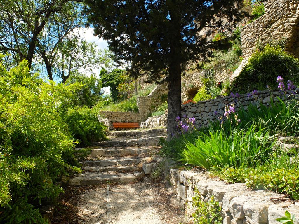 Chambres D'Hotes De L'Abbaye Montbrun-les-Bains Exterior foto