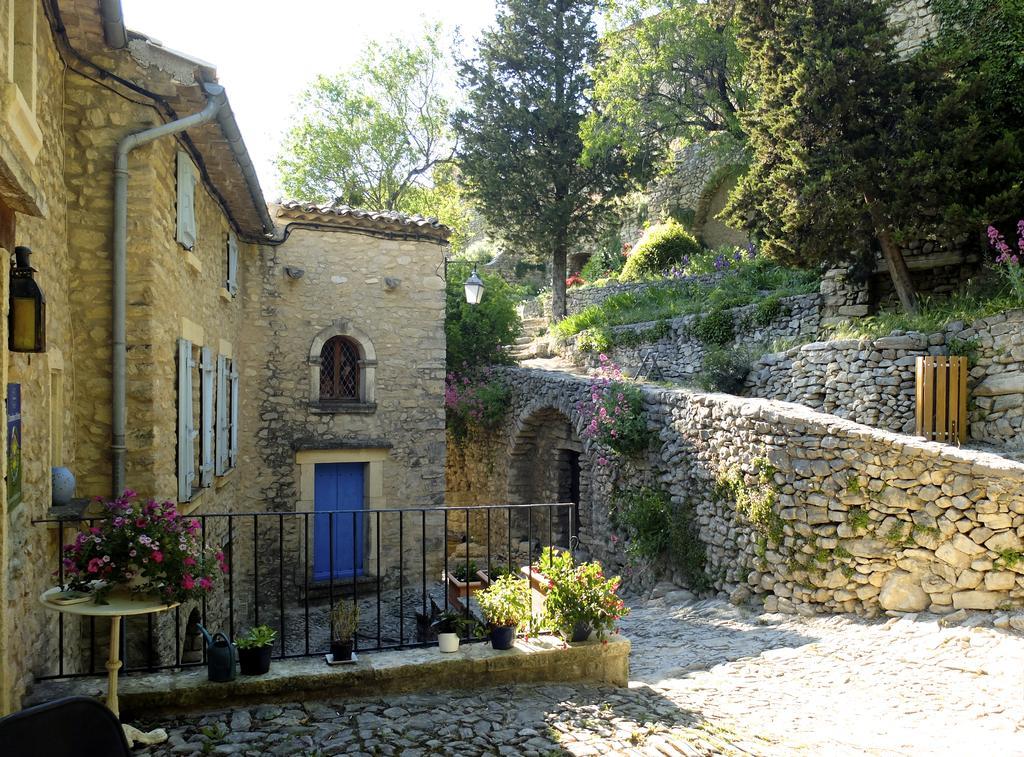 Chambres D'Hotes De L'Abbaye Montbrun-les-Bains Exterior foto